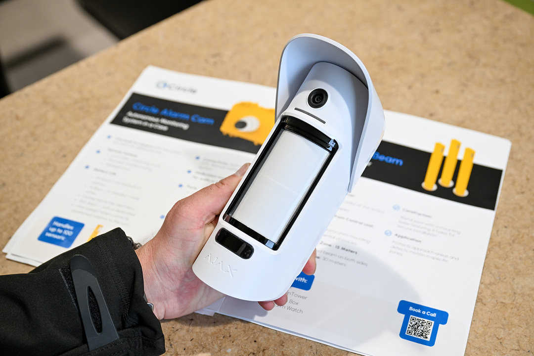 Integrated alarm and monitoring systems providing real-time operational visibility